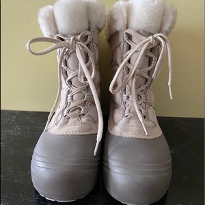 Columbia boots worn once!